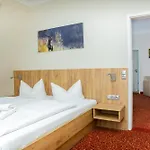 Waldhotel فندق 3*