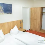 Waldhotel Hotel 3*