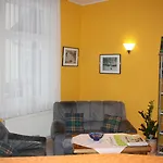 Waldhotel فندق فريدريشرودا