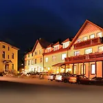 فندق Waldhotel 3*