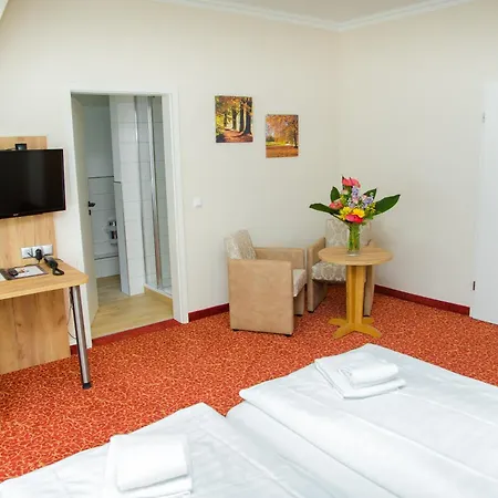 Waldhotel Otel