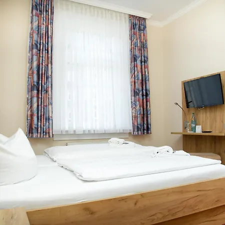 Waldhotel