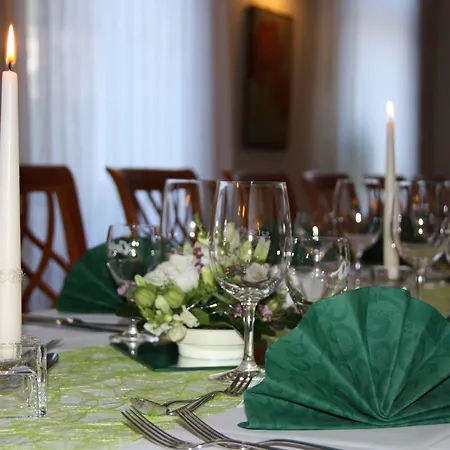 Waldhotel Otel