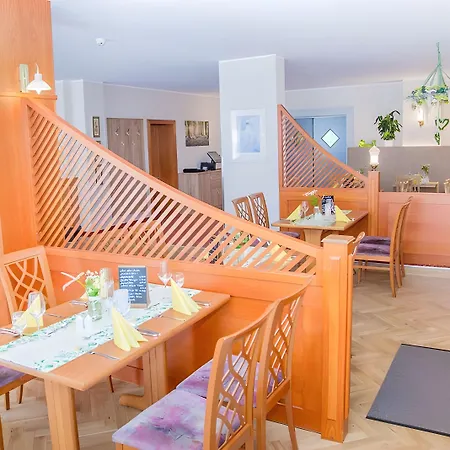 Waldhotel Otel 3*